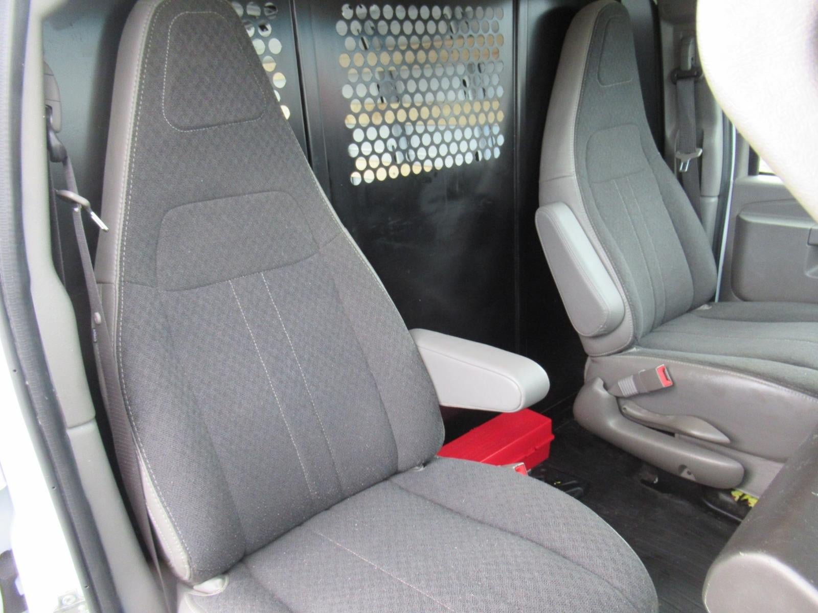 Used 2025 GMC Savana 2500 w/ Driver Convenience Package RWD image 9
