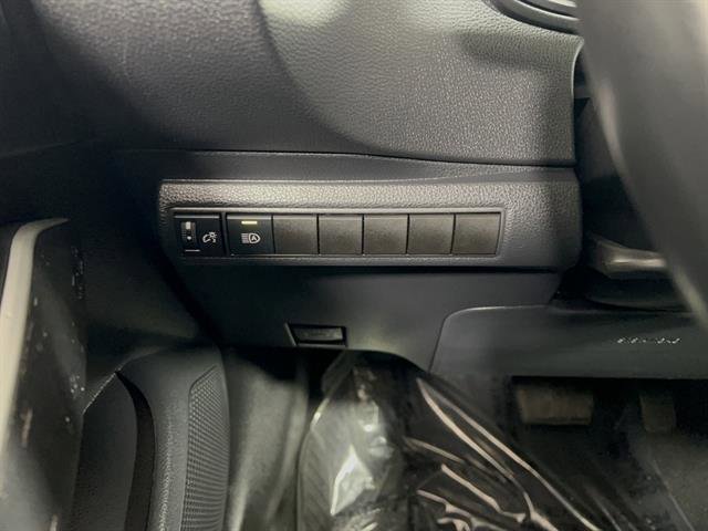 Used 2020 Toyota Corolla SE image 16
