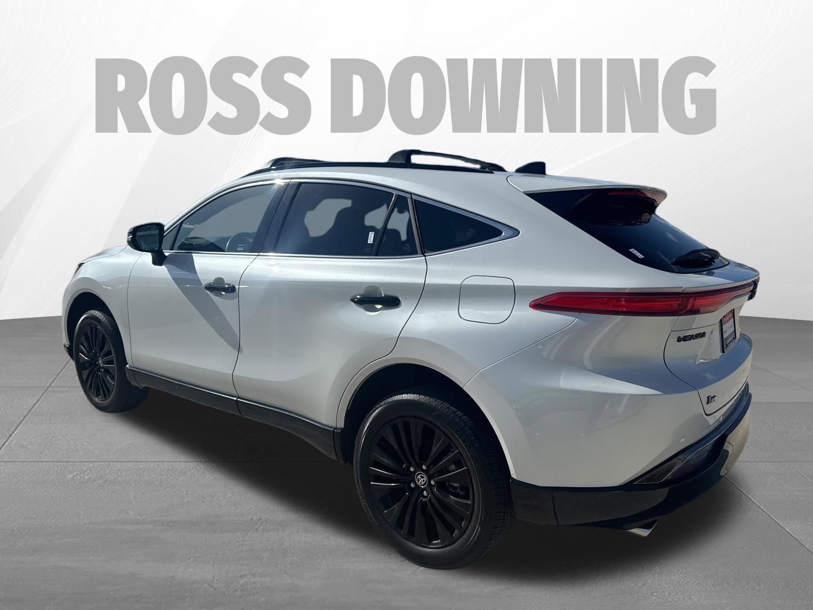 Used 2023 Toyota Venza Nightshade AWD/4WD image 4