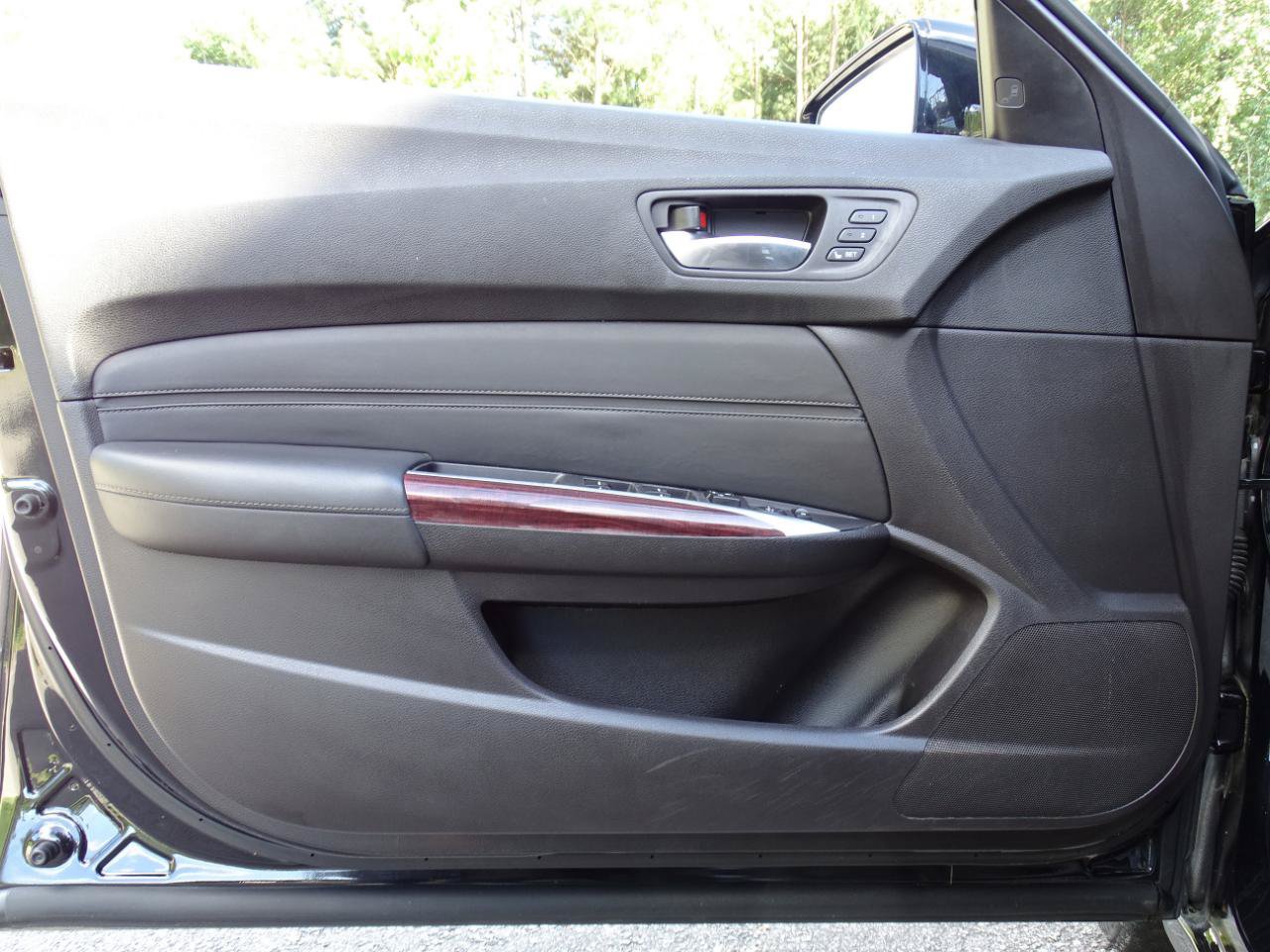 Used 2015 Acura TLX w/ Technology Package FWD image 20