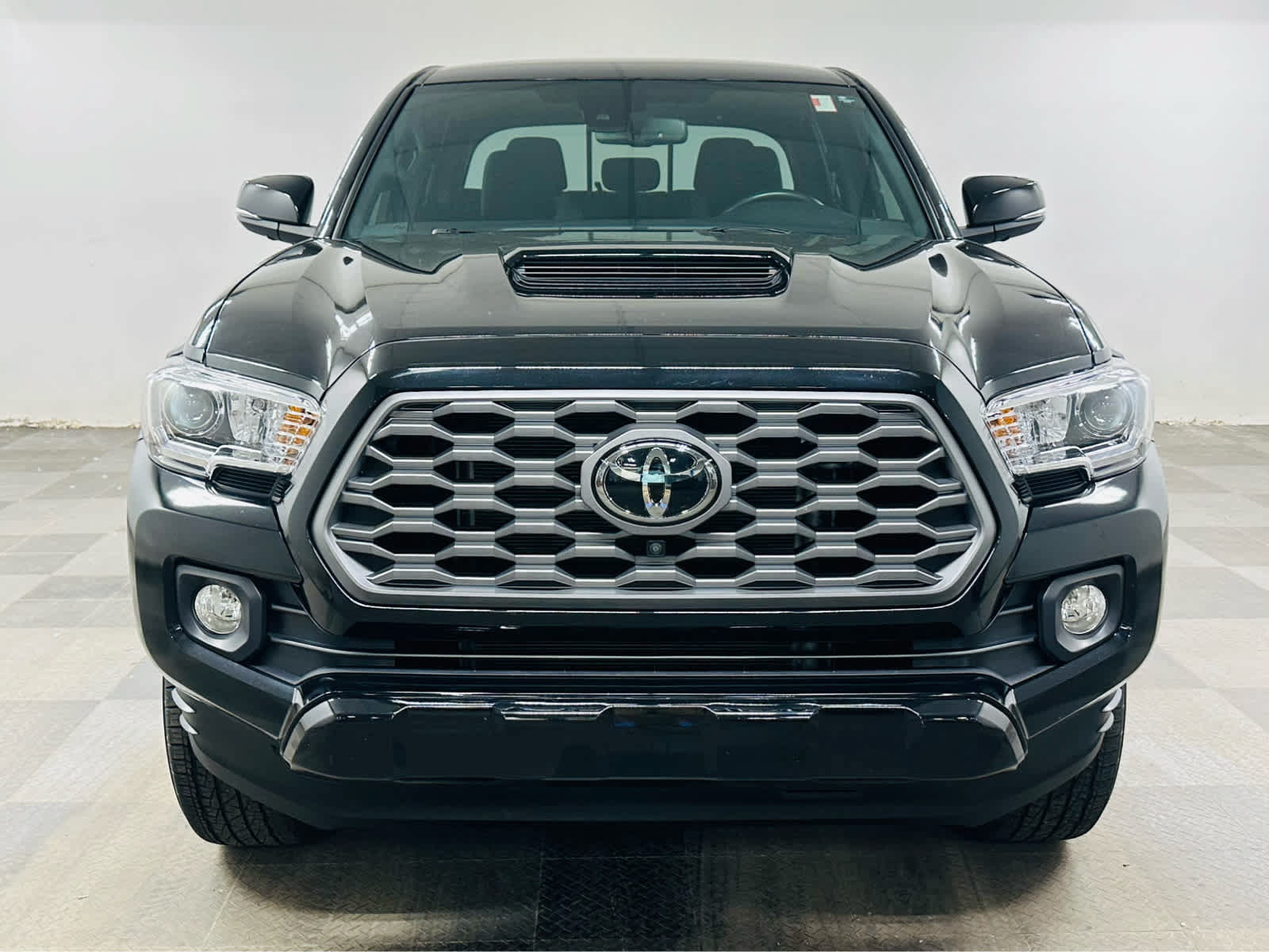 Certified 2023 Toyota Tacoma TRD Sport w/ Advanced Technology Package AWD/4WD image 2