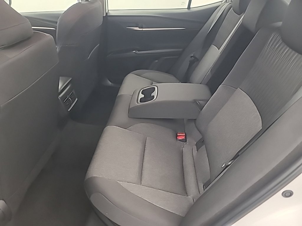 Used 2026 Toyota Camry LE FWD image 21