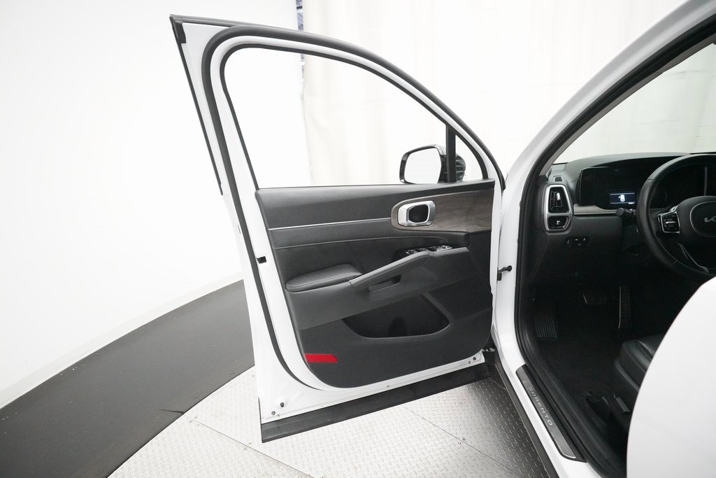 Used 2022 Kia Sorento X-Line EX image 28
