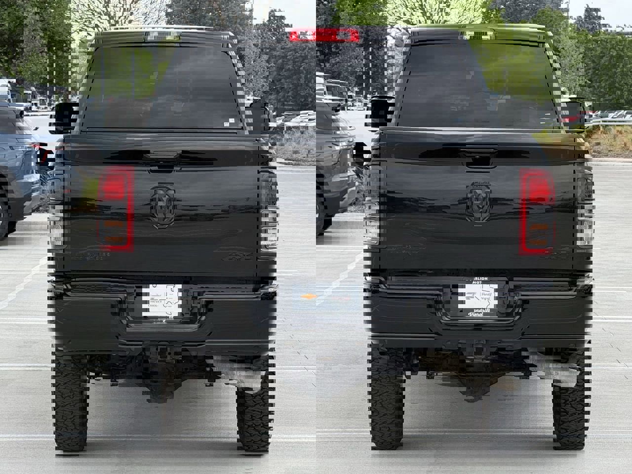 Used 2022 RAM 2500 Lone Star w/ Night Edition image 4