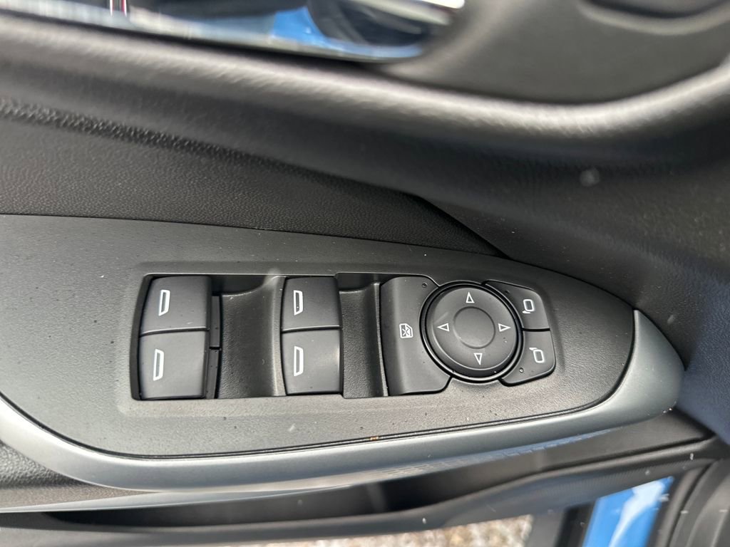 Used 2024 Chevrolet Trax RS w/ Sunroof Package image 15