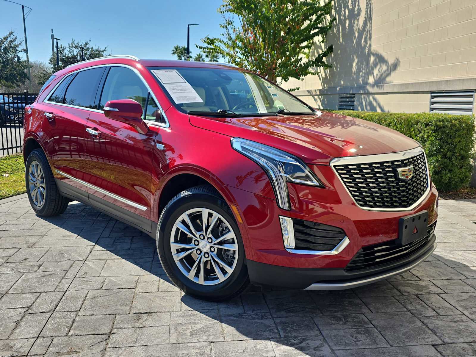 Used 2021 Cadillac XT5 Premium Luxury image 30