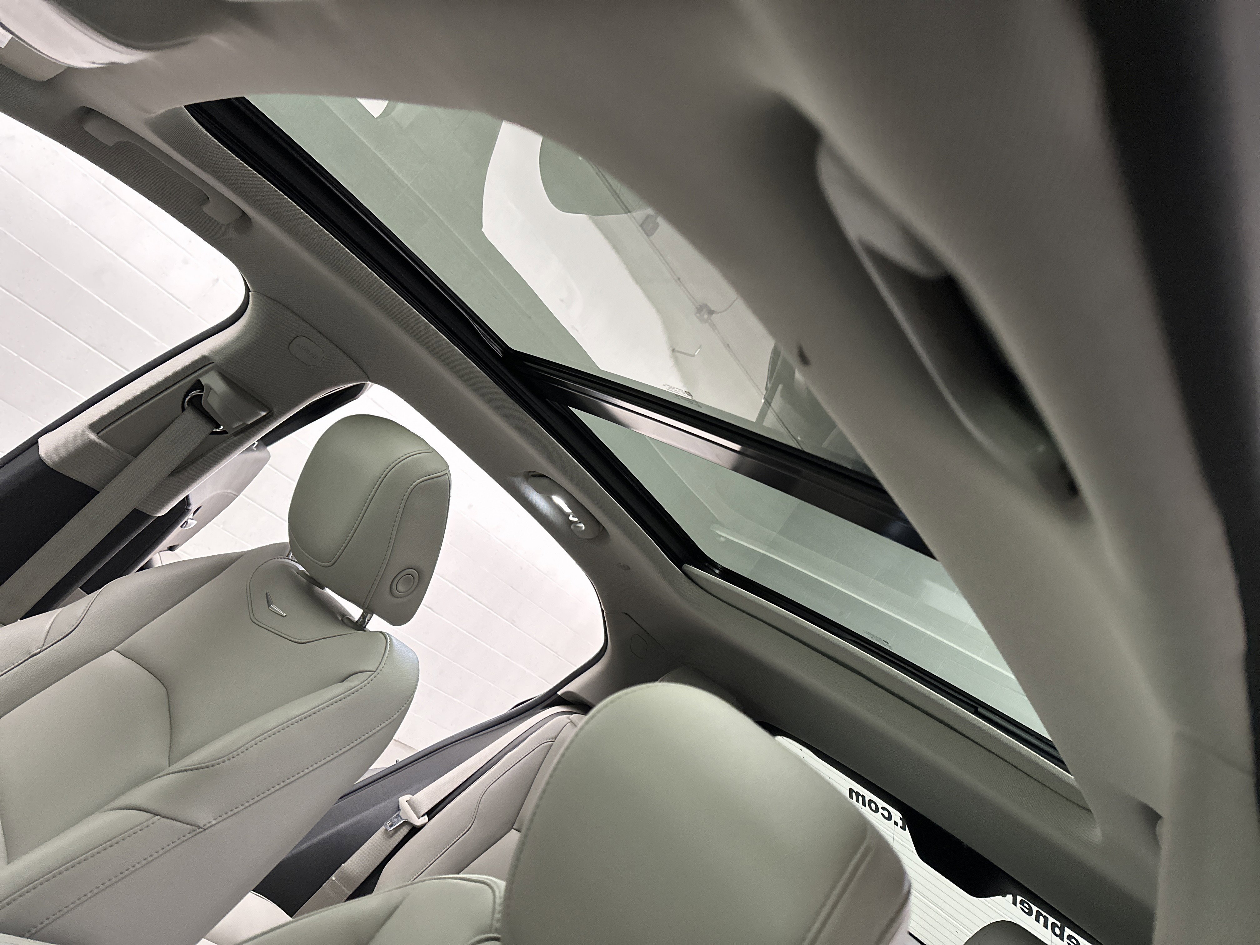 Used 2023 Cadillac XT4 Luxury w/ Cold Weather Package image 22