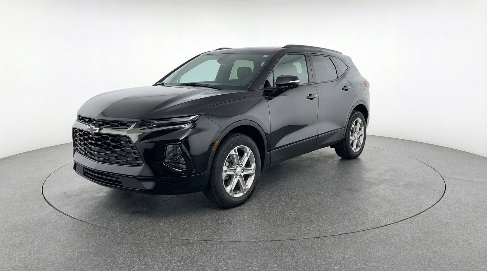 Used 2025 Chevrolet Blazer LT image 3