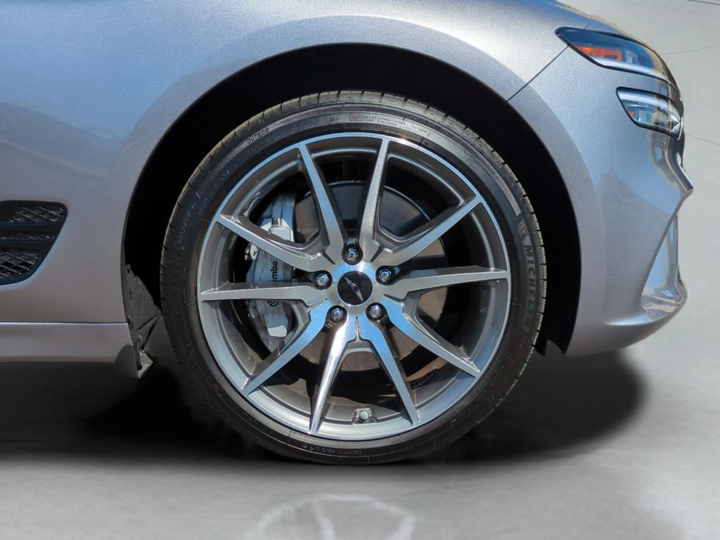 Used 2026 Genesis G70 2.5T image 9