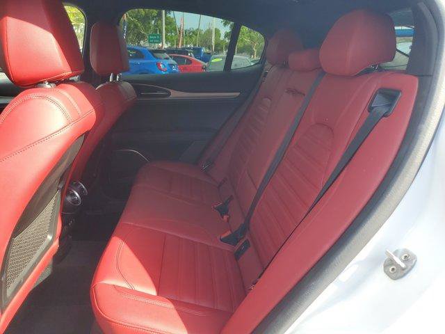 Used 2022 Alfa Romeo Stelvio Veloce AWD/4WD image 19