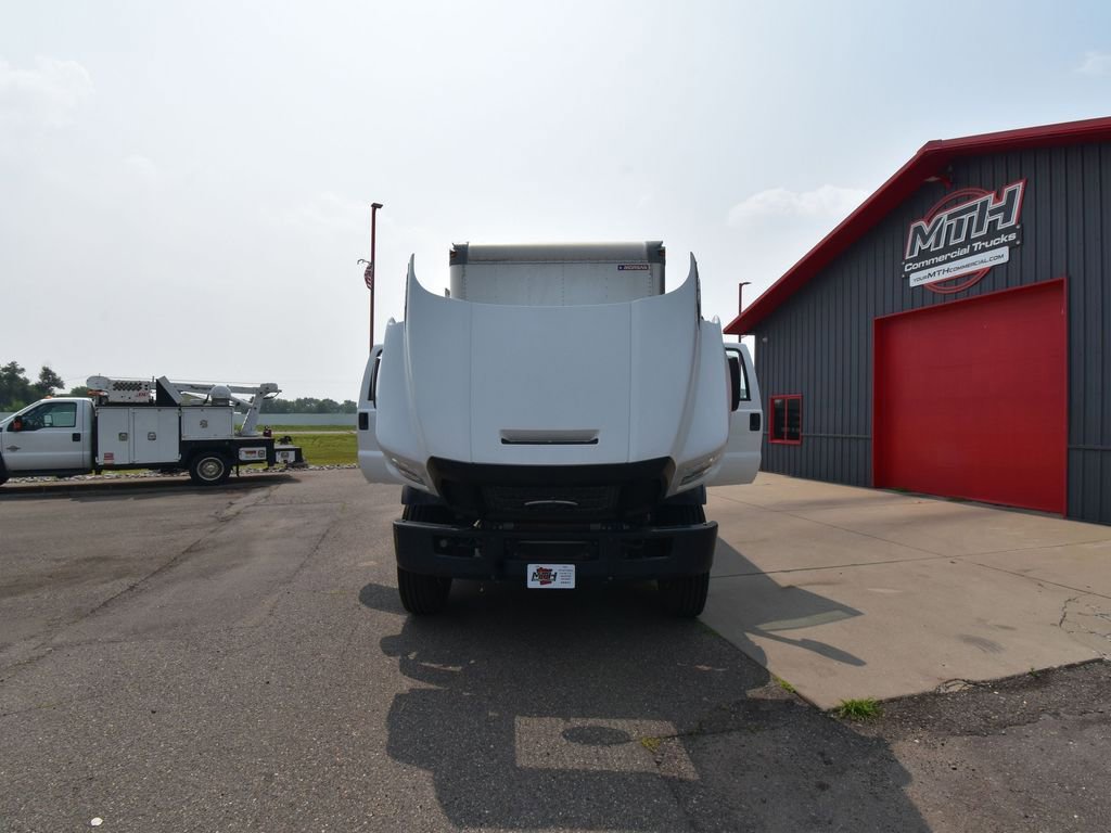 Used 2019 Ford F750 2WD Regular Cab Super Duty image 15