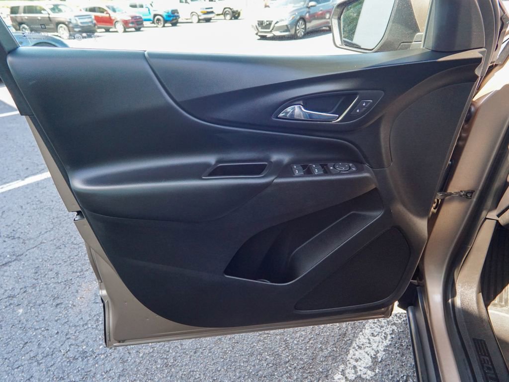 Used 2018 Chevrolet Equinox LT FWD image 15