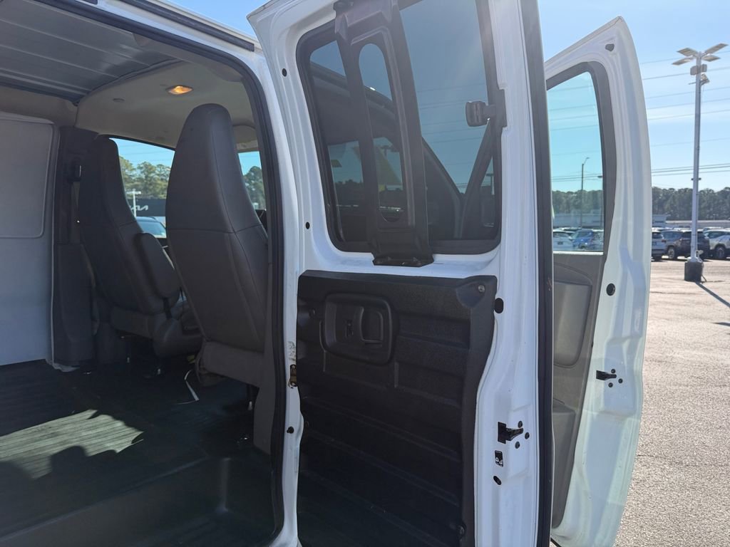 Used 2020 GMC Savana 2500 w/ Chrome Appearance Package image 20