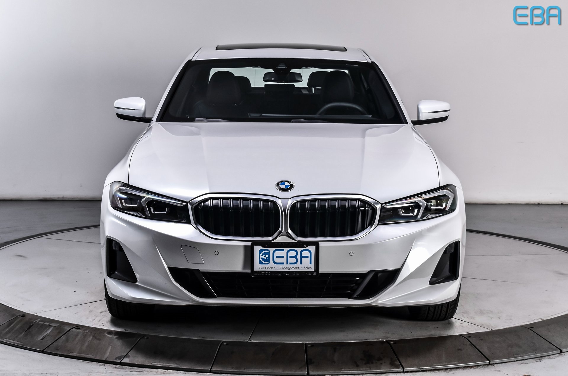 Used 2025 BMW 330i xDrive Sedan w/ Convenience Package image 8