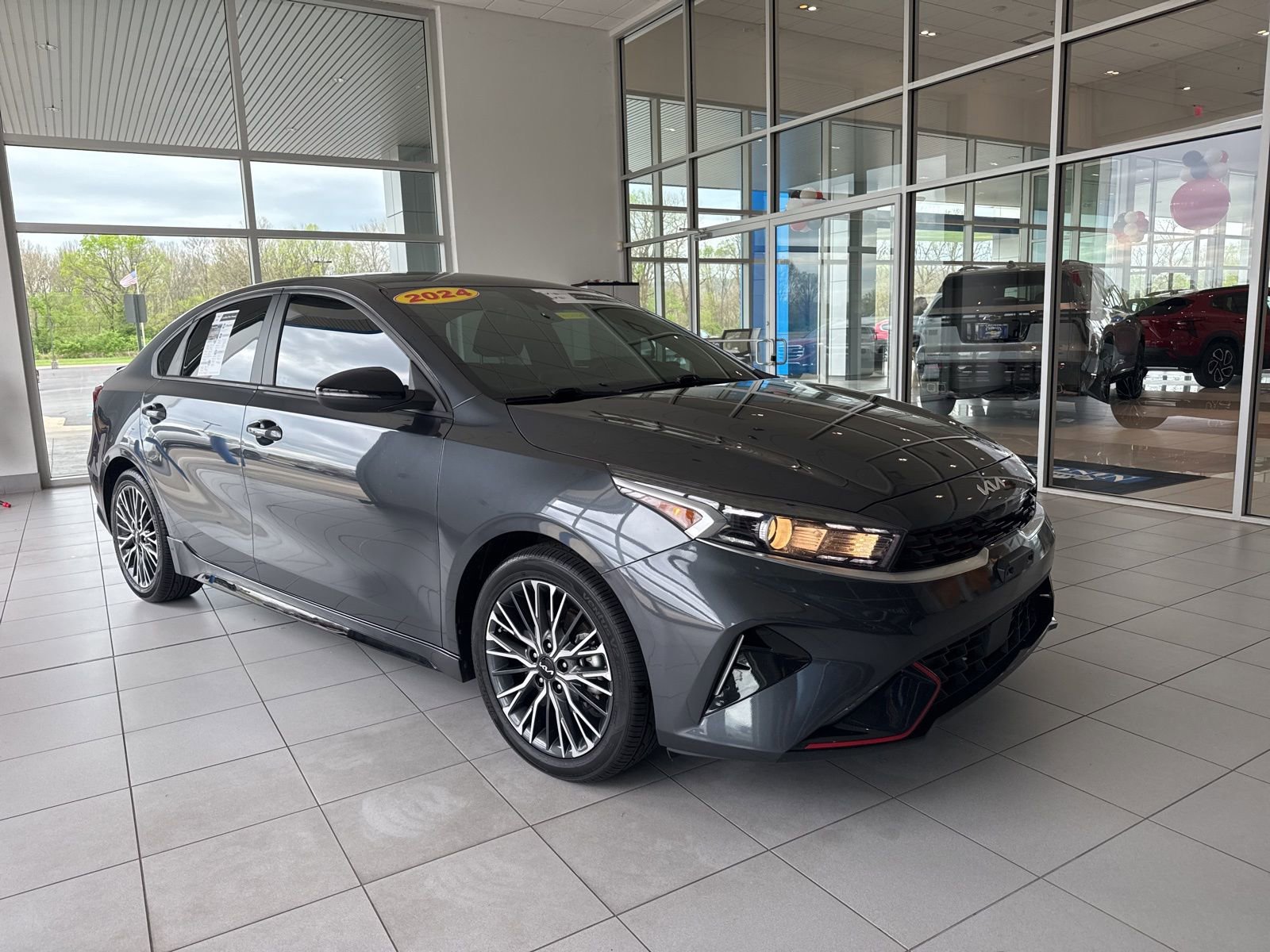 Used 2024 Kia Forte GT-Line w/ GT-Line Premium Package image 3