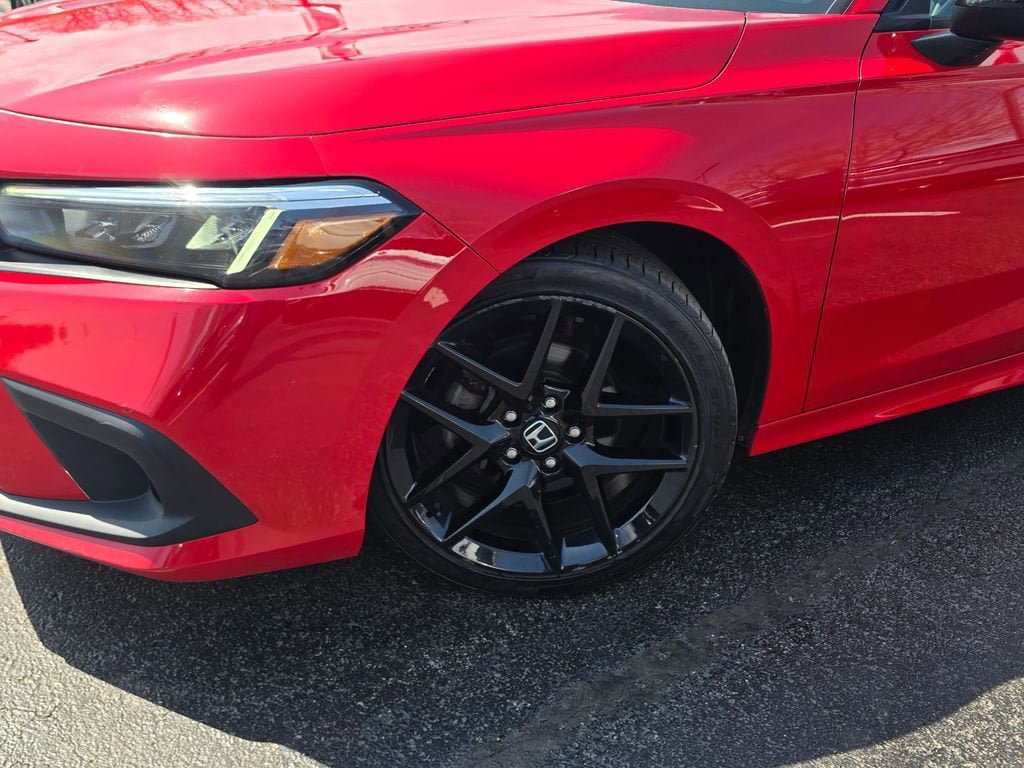 Used 2022 Honda Civic Sport image 2