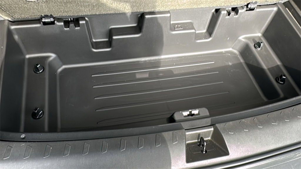 Certified 2023 Chevrolet Traverse LT w/ Midnight/Sport Edition image 31