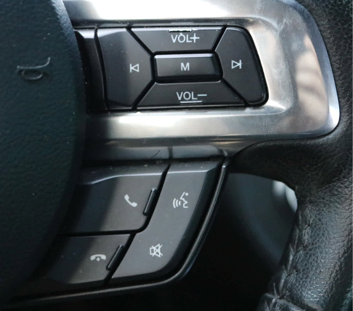Used 2015 Ford Mustang GT Premium RWD image 17