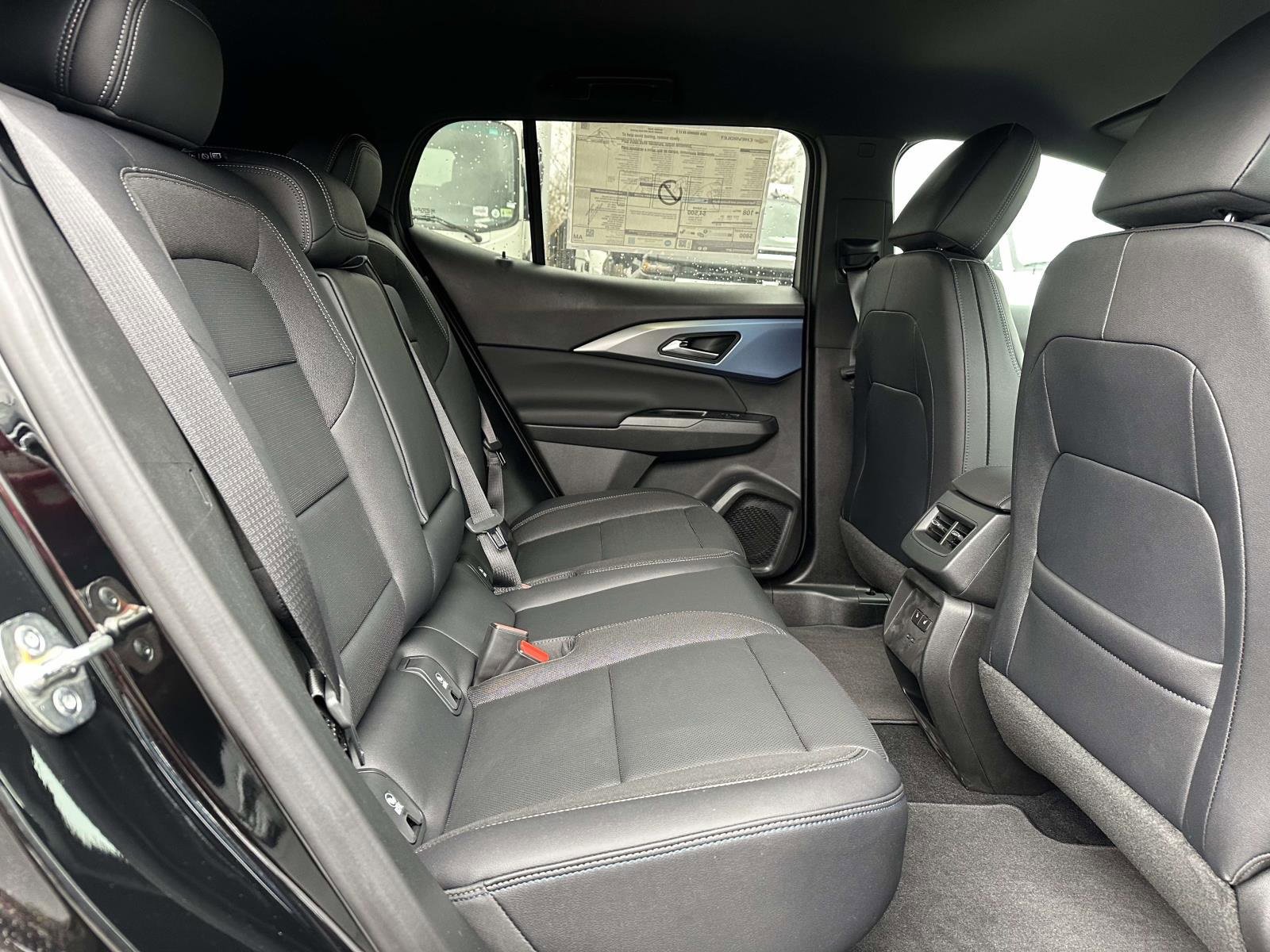 New 2026 Chevrolet Equinox EV LT image 23