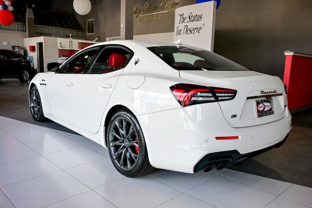 Used 2022 Maserati Ghibli Modena Q4 image 7