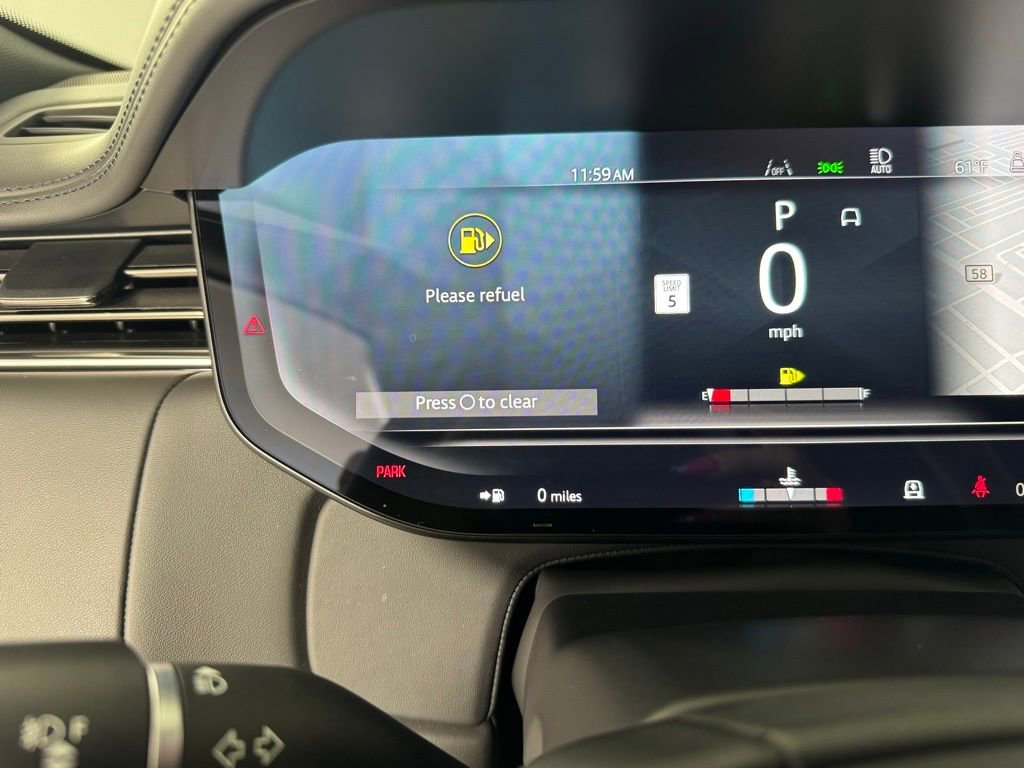 Used 2024 Land Rover Range Rover SE image 12