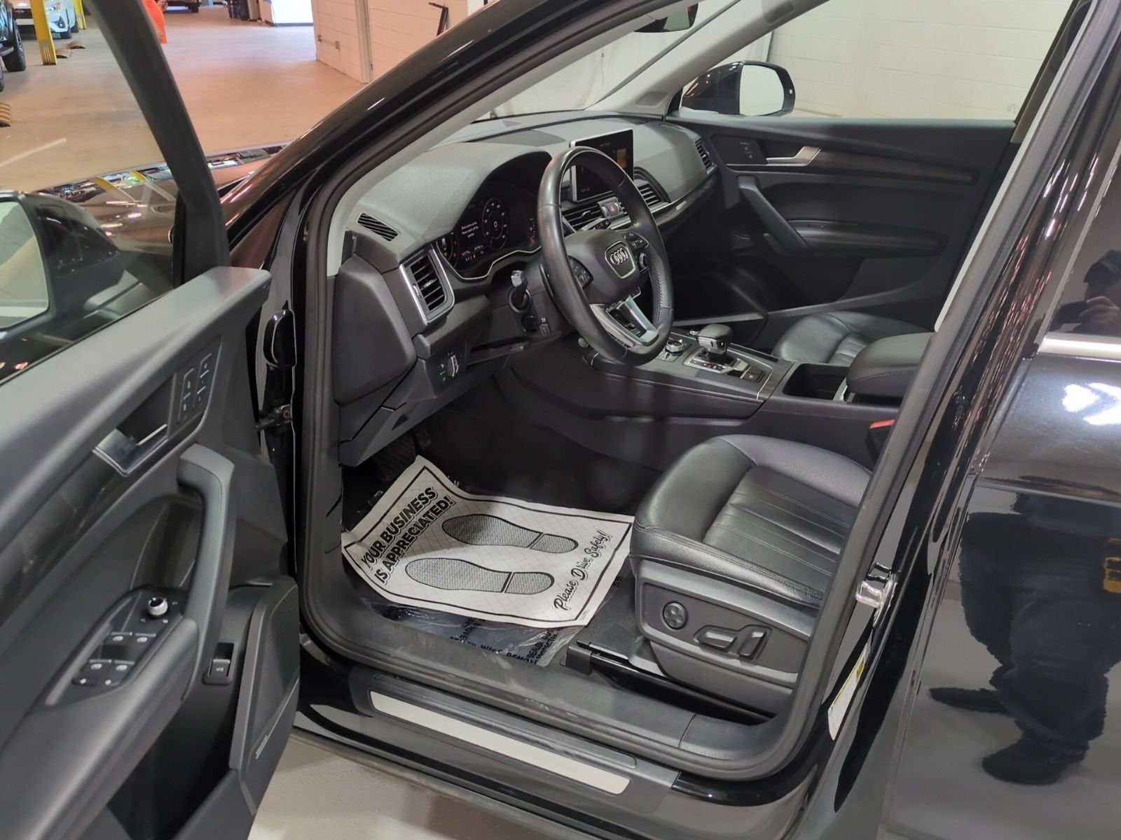 Used 2020 Audi Q5 2.0T Premium Plus w/ Premium Plus Package AWD/4WD image 18