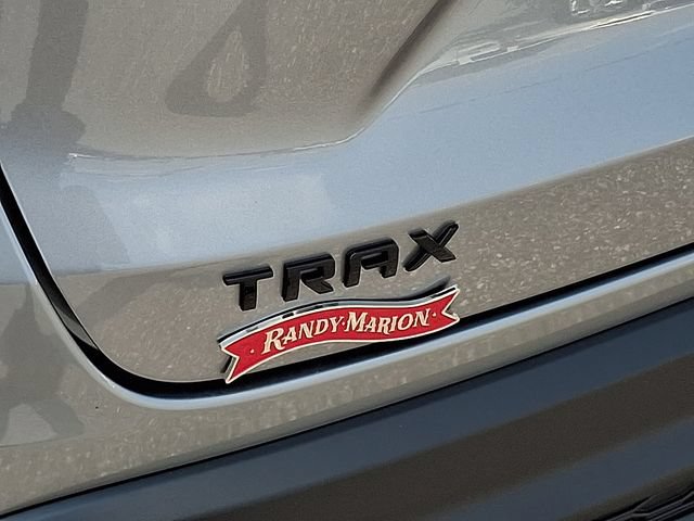 New 2026 Chevrolet Trax LT w/ Sunroof Package FWD image 13