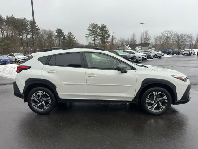 Used 2024 Subaru Crosstrek 2.0i Premium image 4