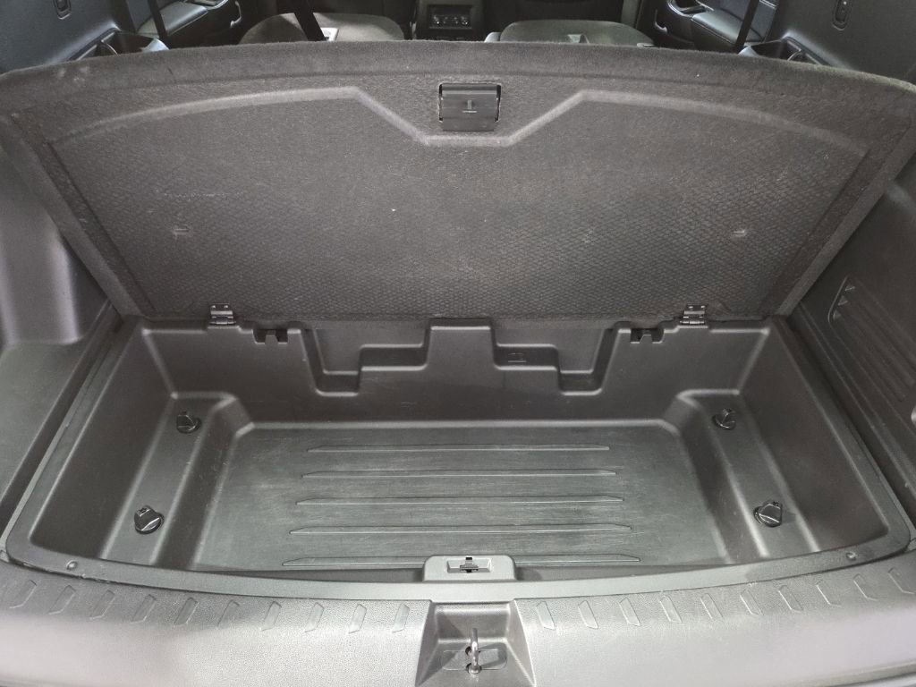 Used 2022 Chevrolet Traverse Premier AWD/4WD image 45