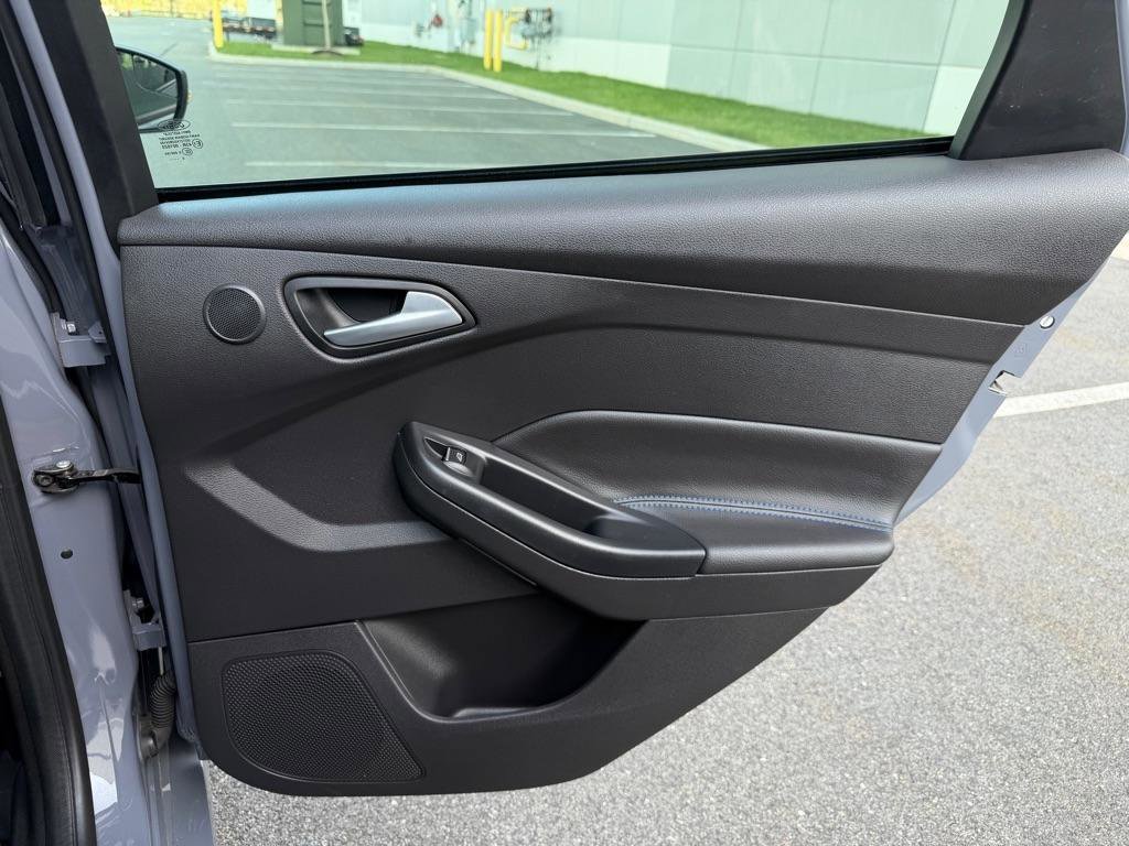 Used 2017 Ford Focus RS image 25