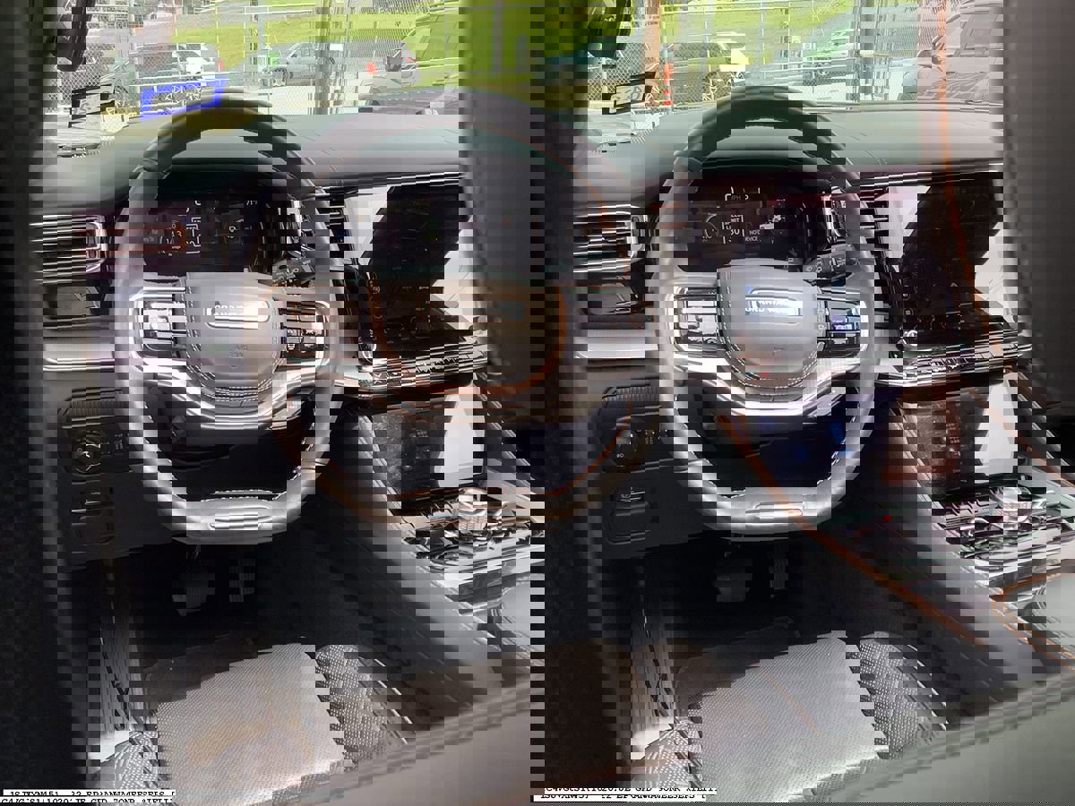 Used 2022 Jeep Grand Wagoneer Series III image 12