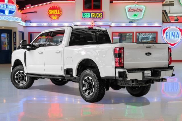 Used 2023 Ford F250 Lariat w/ Tremor Off-Road Package image 4
