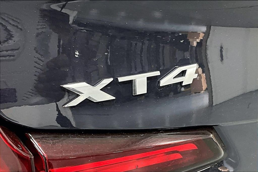 Used 2025 Cadillac XT4 Premium Luxury AWD/4WD image 32