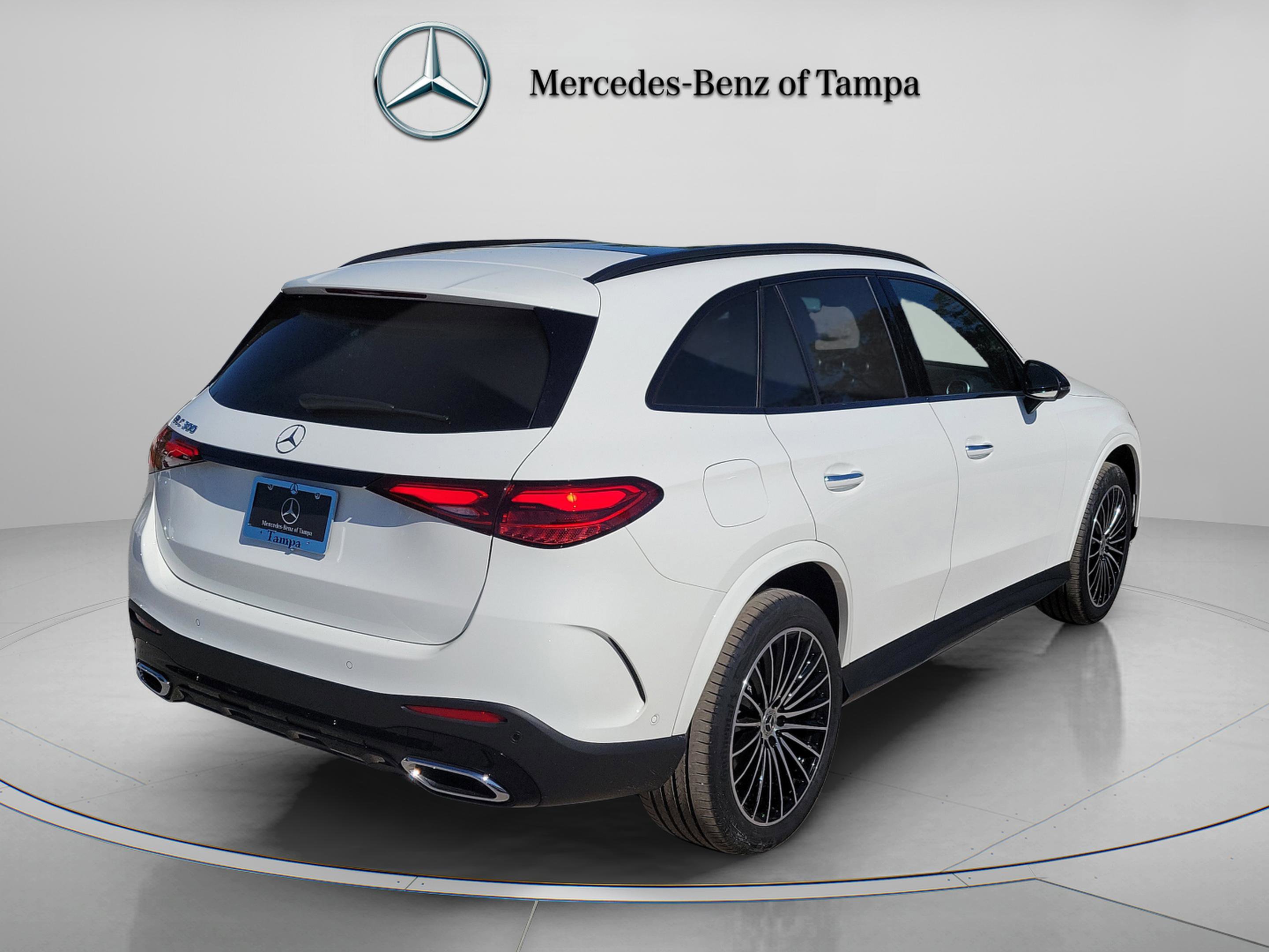 Certified 2024 Mercedes-Benz GLC 300 image 3