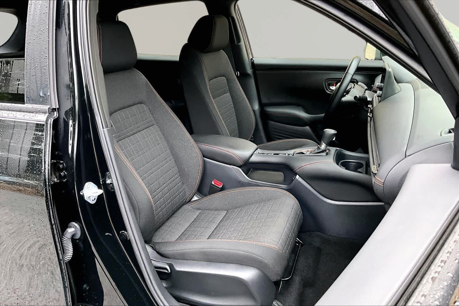 Used 2025 Honda HR-V Sport image 9