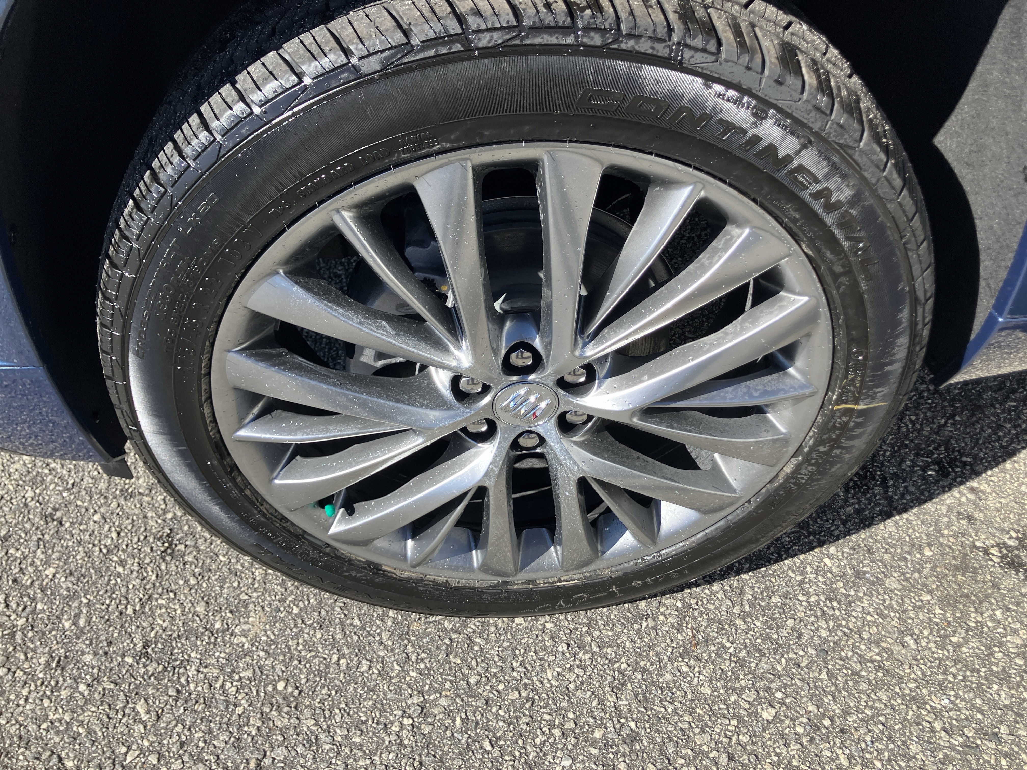 New 2026 Buick Enclave Avenir w/ Super Cruise Package image 2