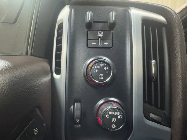 Used 2014 GMC Sierra 1500 SLT w/ SLT Crew Cab Value Package image 33
