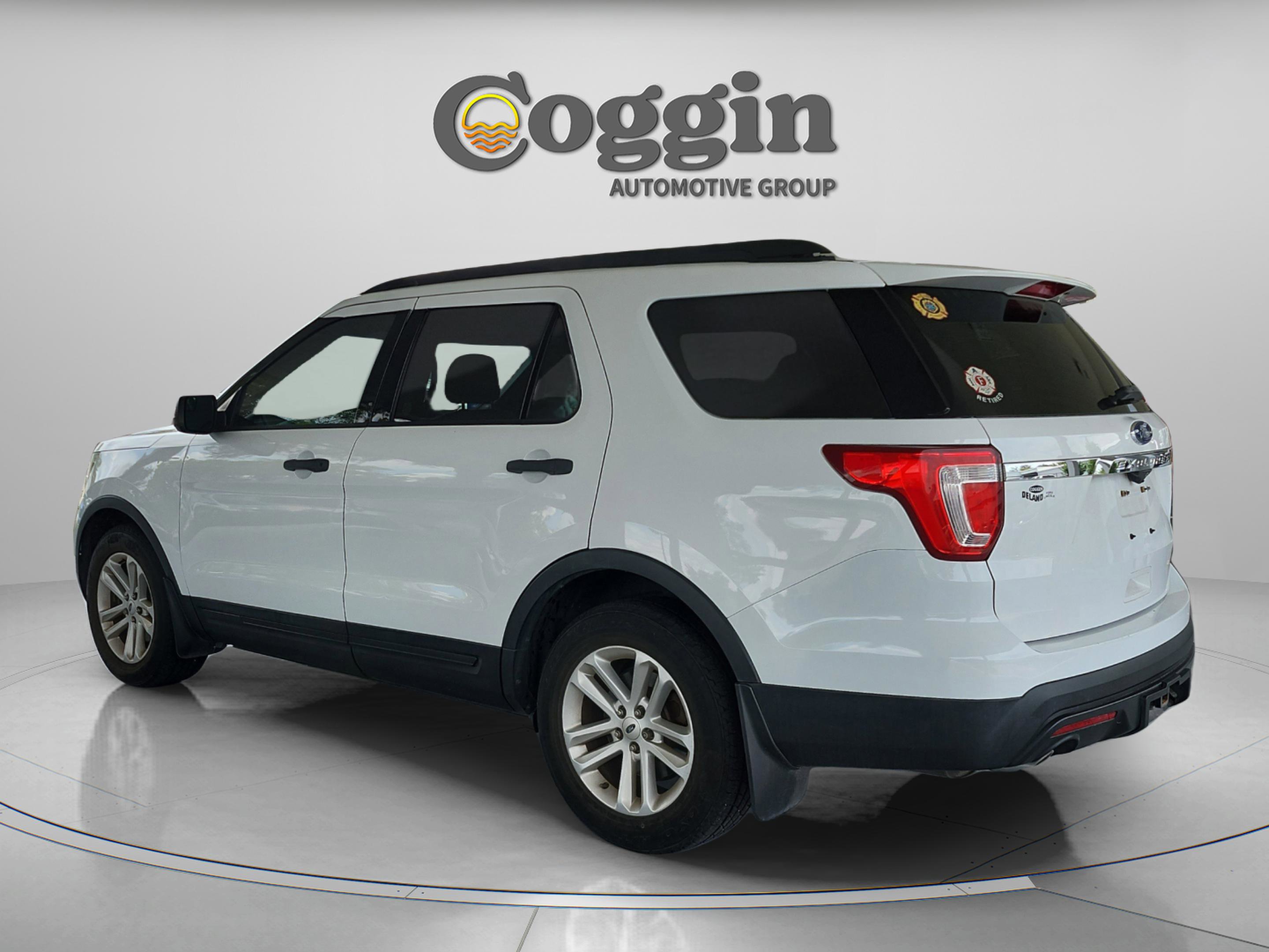 Used 2017 Ford Explorer FWD image 3