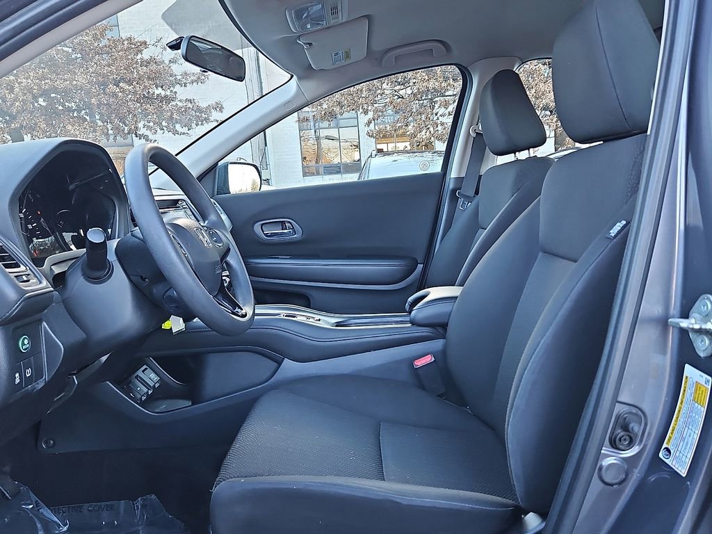 Used 2017 Honda HR-V LX image 14