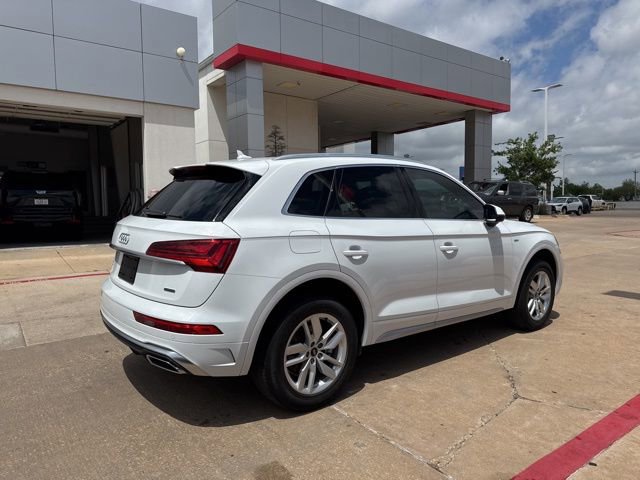 Used 2023 Audi Q5 2.0T Premium w/ Convenience Package AWD/4WD image 7