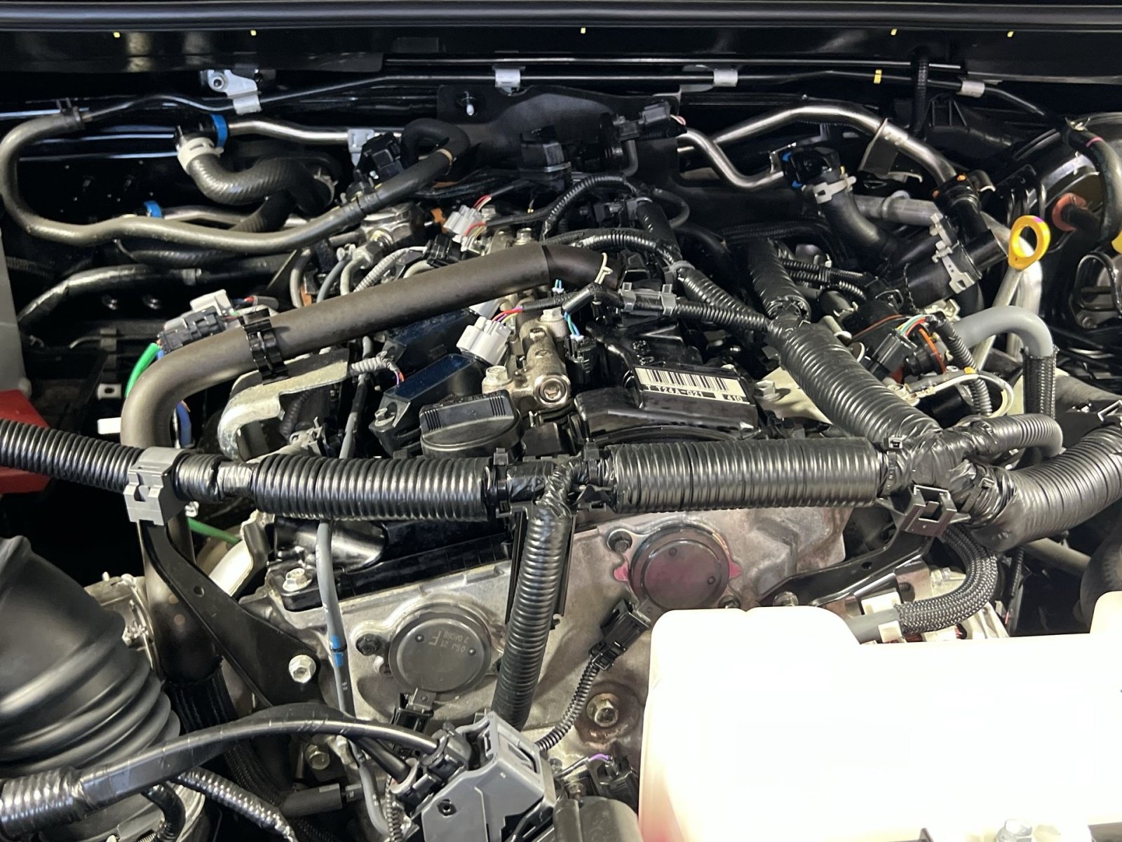 Used 2025 Toyota 4Runner SR5 AWD/4WD image 29