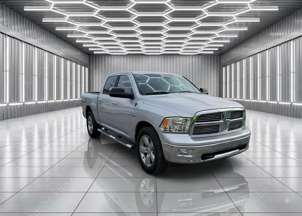Used 2011 RAM 1500 Big Horn AWD/4WD image 4