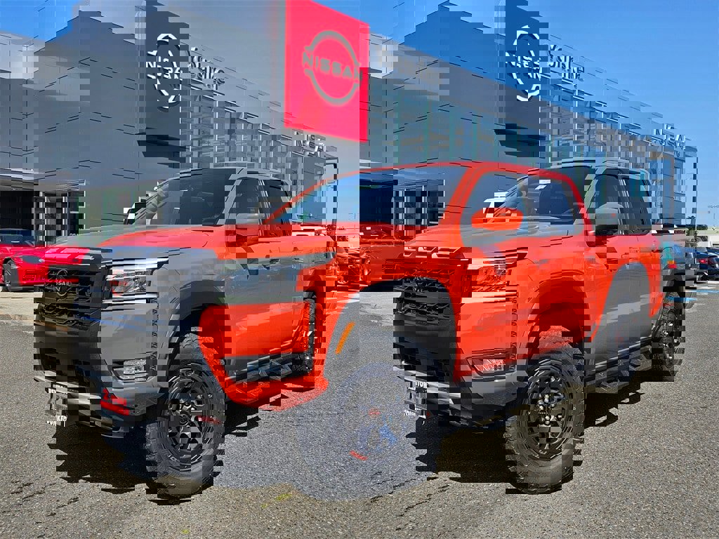 New 2025 Nissan Frontier PRO-4X w/ Pro Premium Package