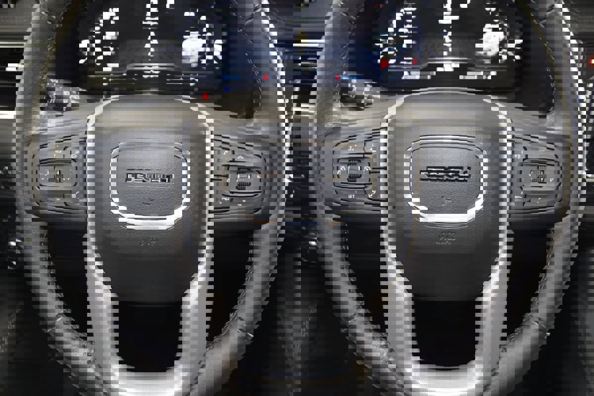 Used 2022 GMC Yukon Denali image 37