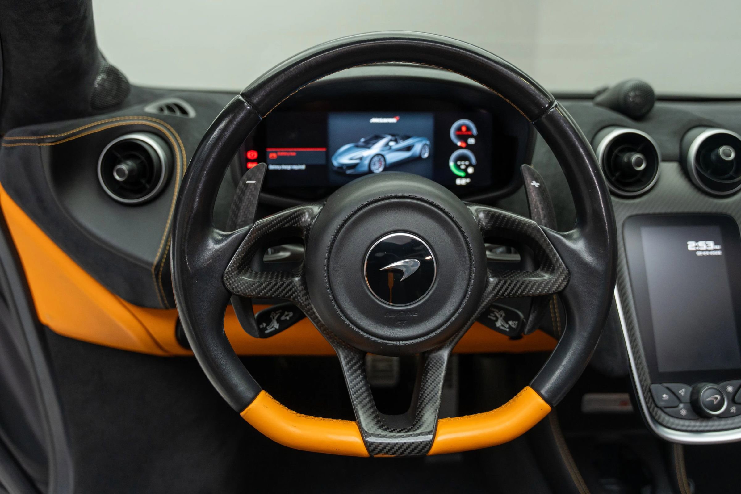 Used 2019 McLaren 570S Spider image 34