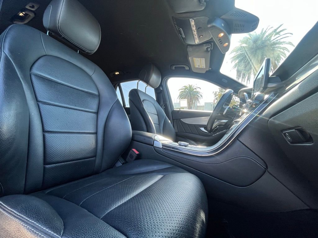 Used 2019 Mercedes-Benz GLC 300 w/ AMG Line image 13