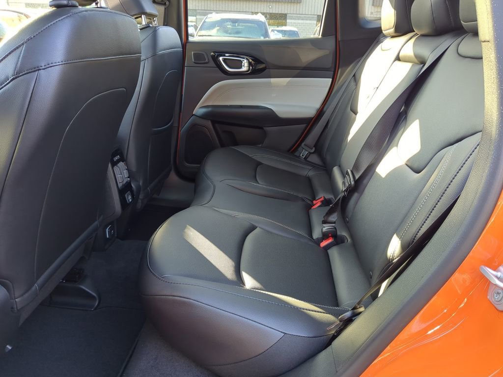 New 2026 Jeep Compass Limited w/ Sun, Sound & Navigation Group AWD/4WD image 27