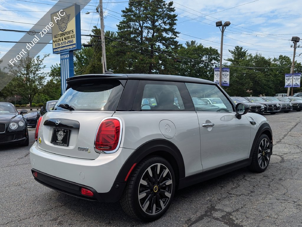 Used 2022 MINI Cooper SE FWD image 9