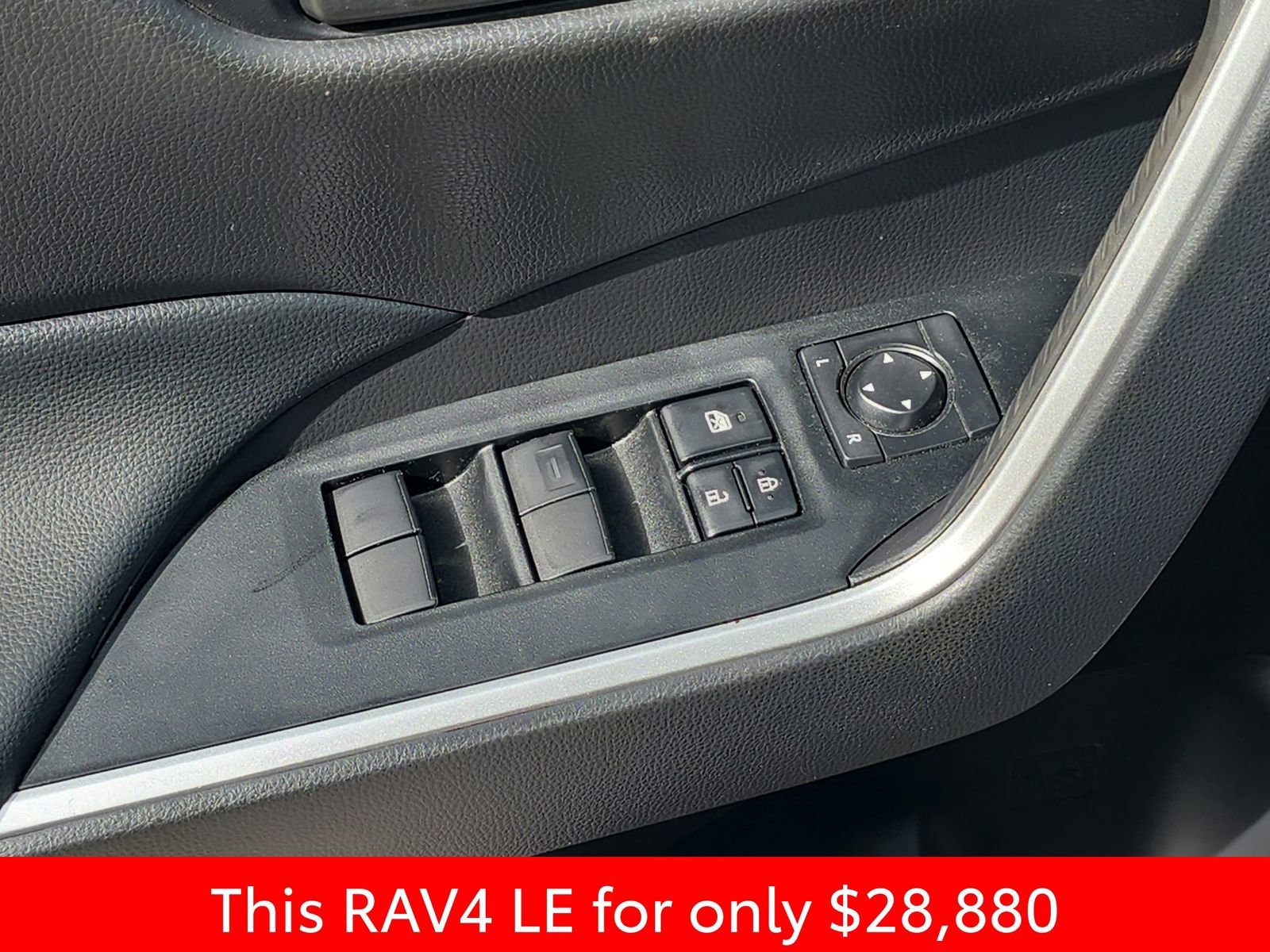 Used 2024 Toyota RAV4 LE image 34