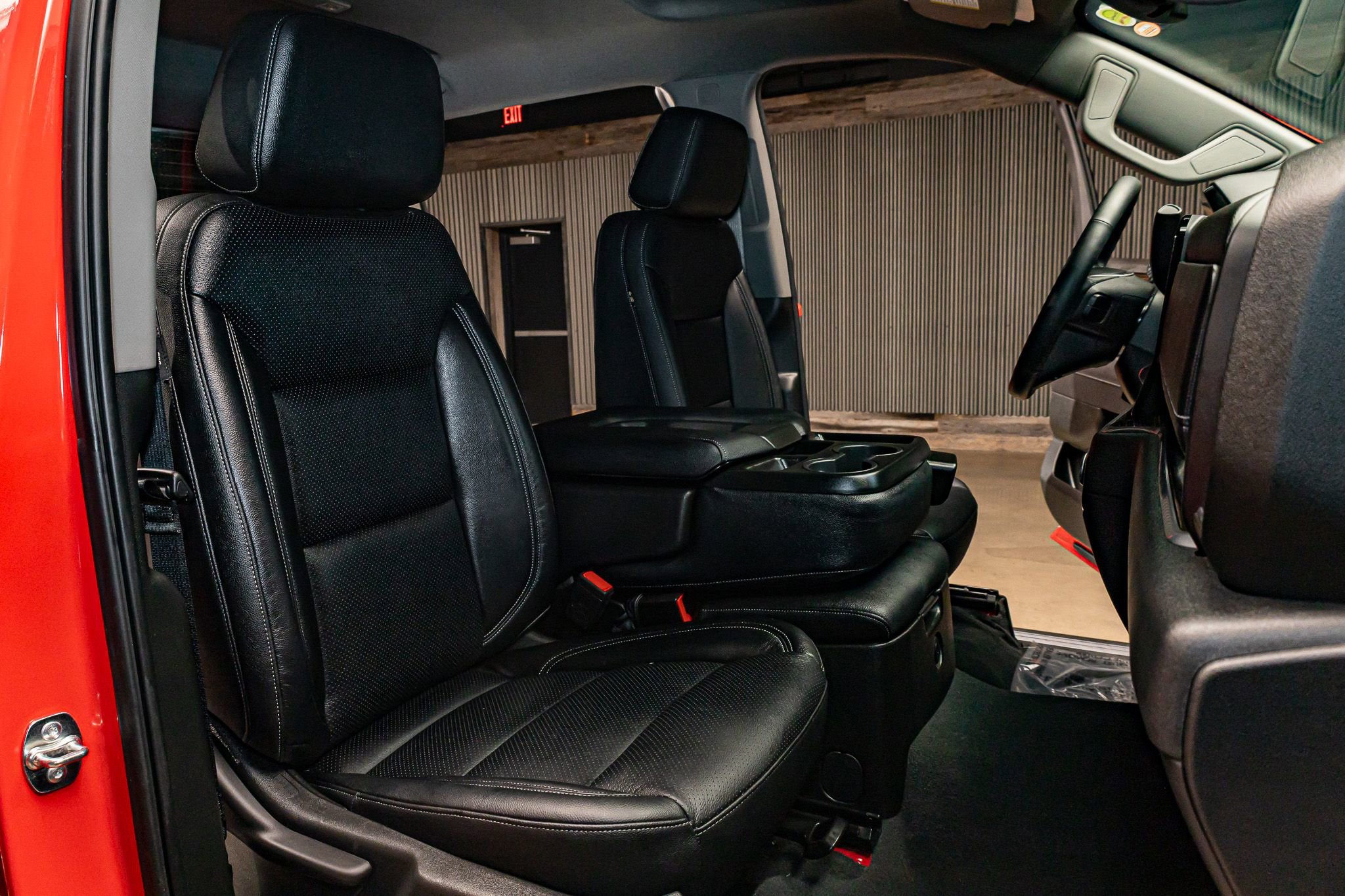 Used 2025 GMC Sierra 1500 Elevation image 27
